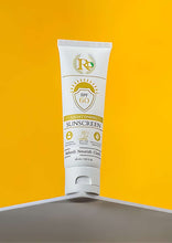 Load image into Gallery viewer, RD SPF60 Lightening Sunscreen (45ml)

