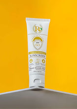 Load image into Gallery viewer, RD SPF60 Lightening Sunscreen (45ml)